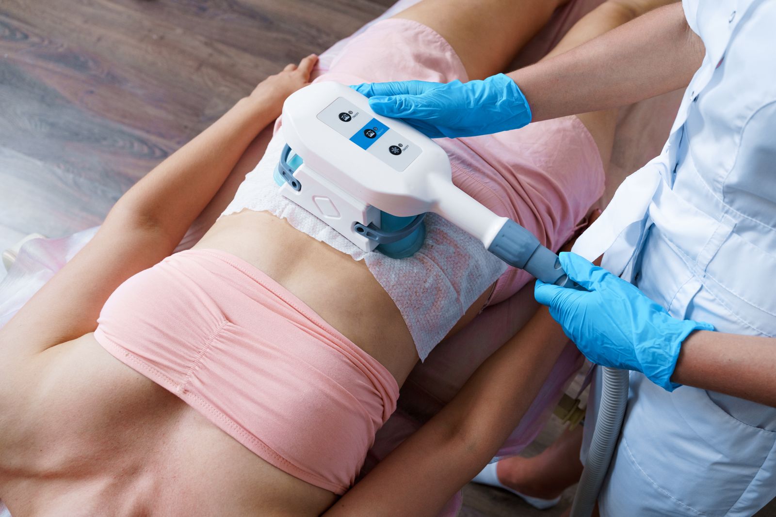 Kryolipolyse bei Skinlifter aesthetics in Berlin
